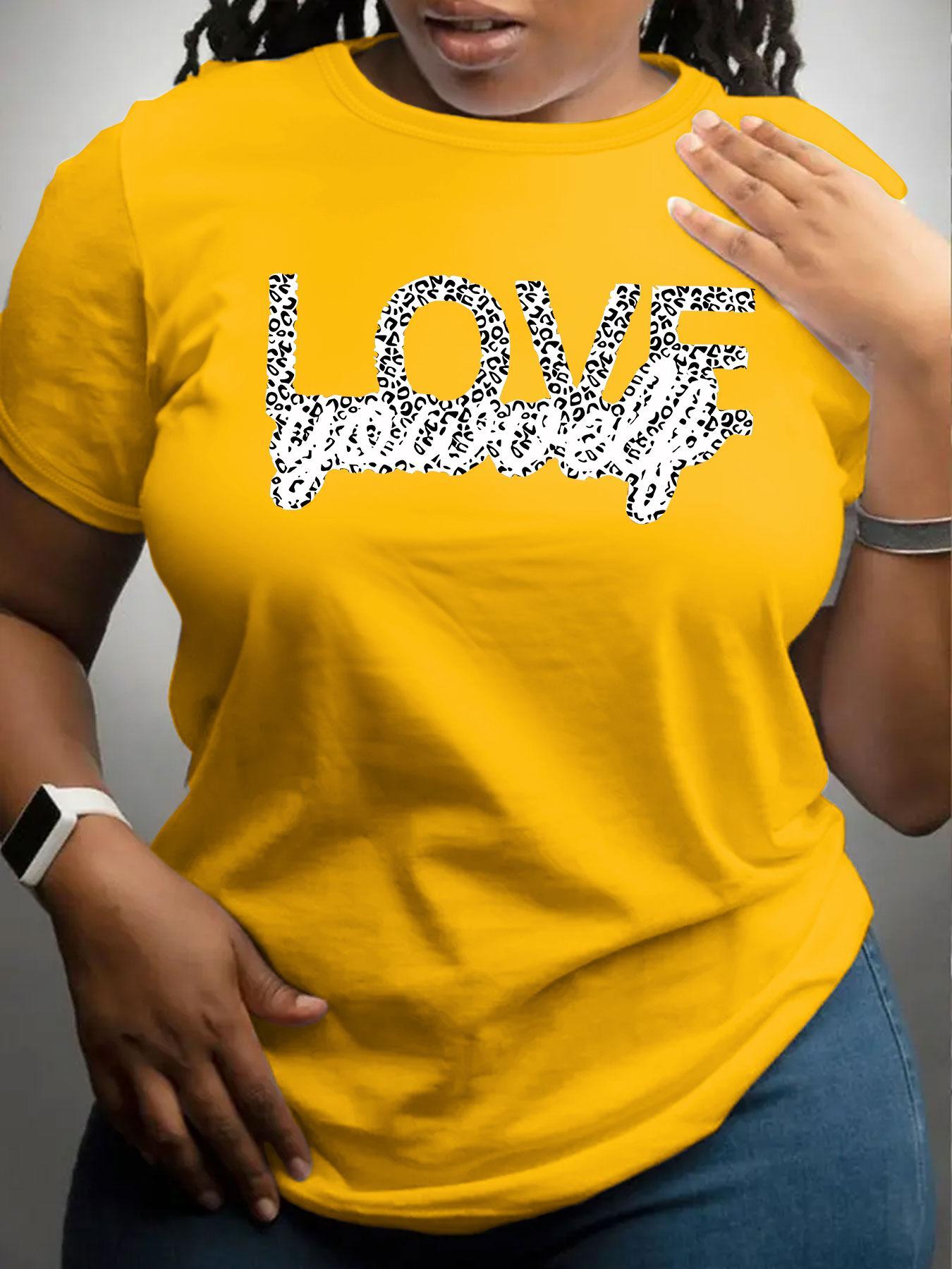 [Plus Size] Leopard Letter Print Round Neck Tee, Fashion Casual Crew Neck Short Sleeve T-shirt Fitted for Daily Outdoor Wear, Women Plus Clothing for All Seasons