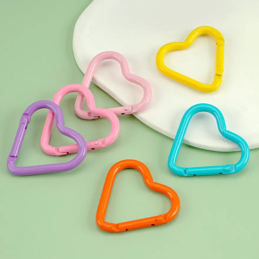 10/20pcs Colored Heart Alloy Carabiner Hooks, Spring Clip Climbing Keychain Attachments, DIY Jewelry Accessories, Painted Metal Clips