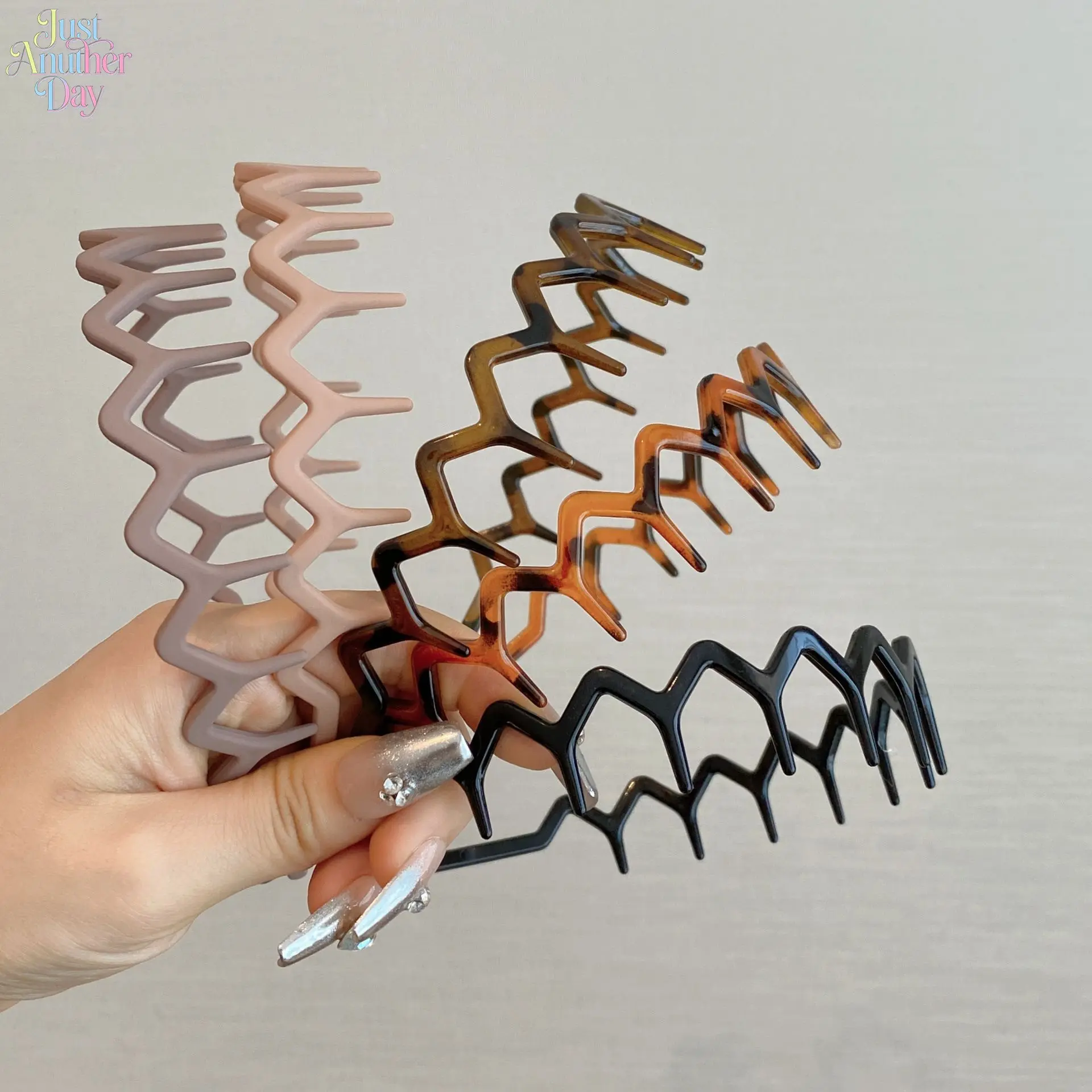 5Pcs Long Serrated Teeth Non Slip Hair Headbands Women Wavy High Cranial Top Hair Hoop Solid Color Hair Holder All-match Hair Accessories For Washing Face Makeup Daily Outdoor Travel Hairstyle
