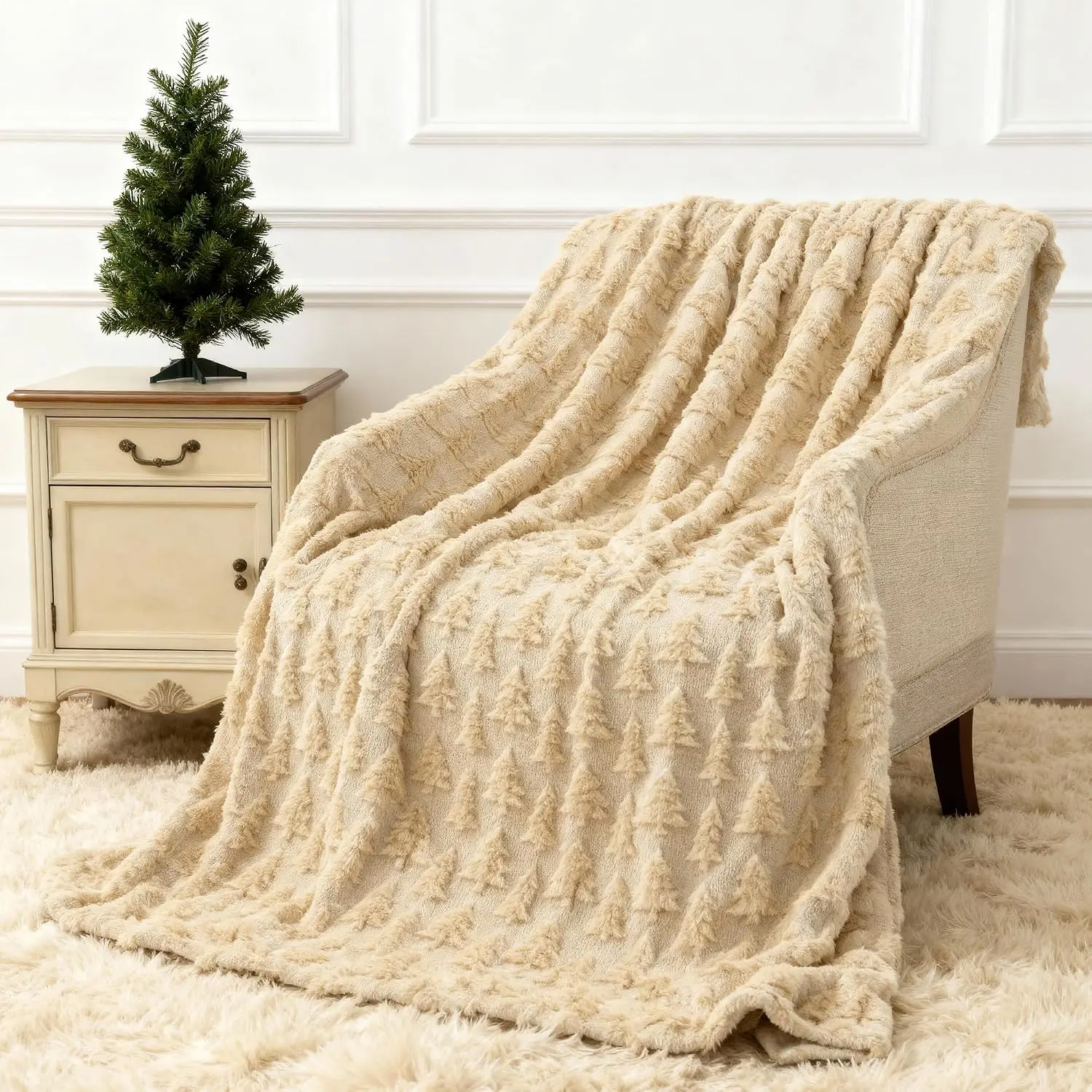 Christmas Throw Blanket 50x60 Inch,Beige  Xmas Tree Winter  Sided Soft  Plush Faux  Jacquard Blanket for Bed Sofa Couch Room Decor Christmas Birthdays Gifts