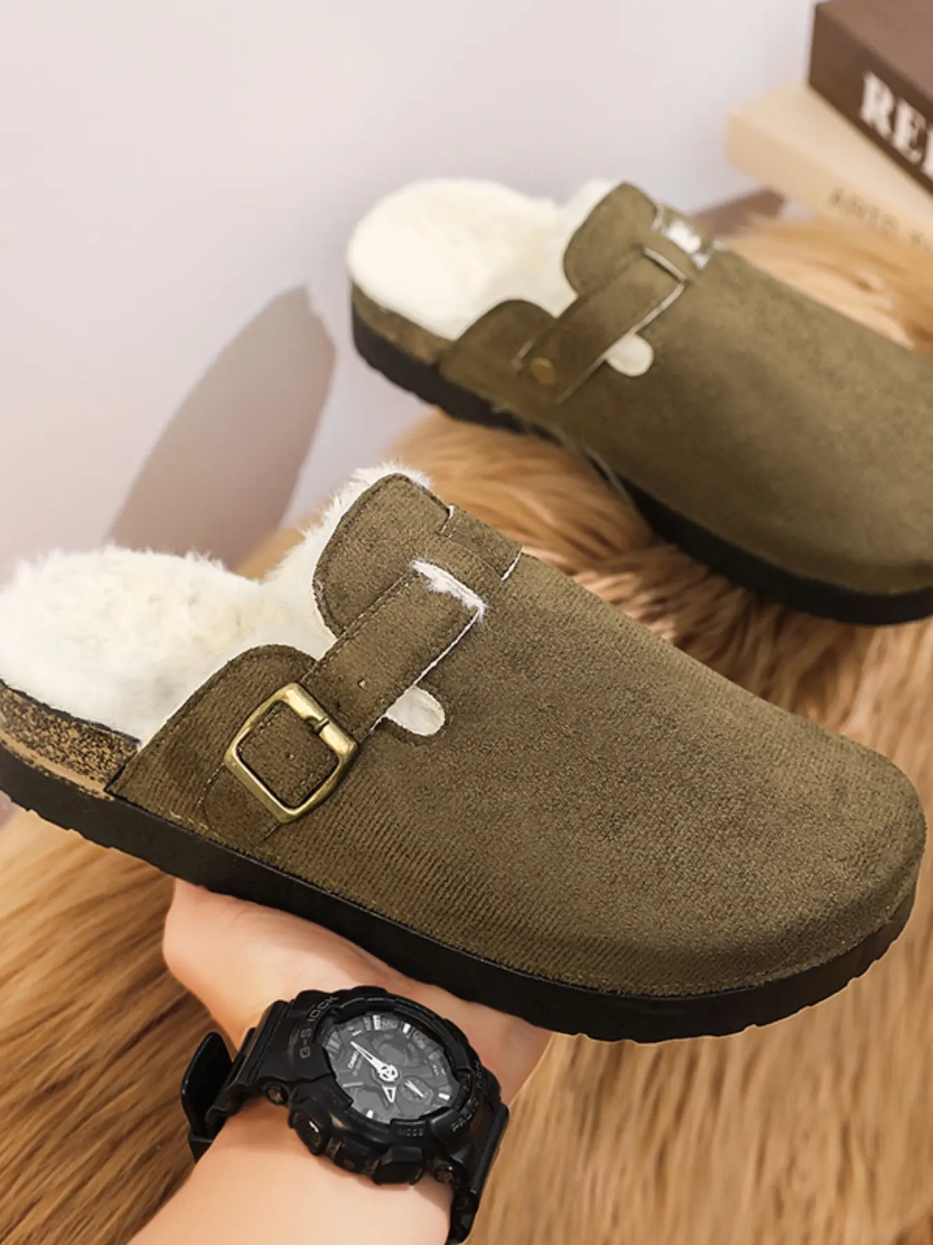 Women Fleece Lined Buckle Mule Clogs, Winter Warm Slip On Closed Toe Slippers Indoor Outdoor Cozy Fur Lined Slides