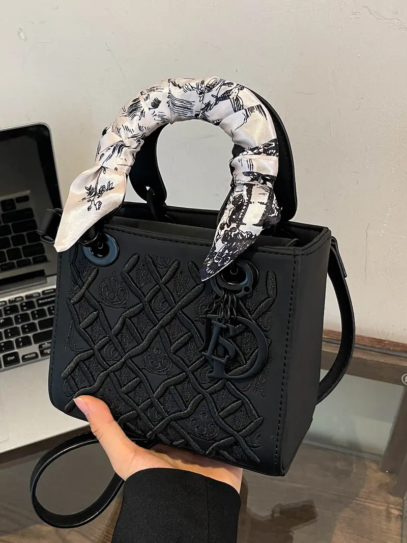 Elegant Rhombus Textured Handbag For Women, New Korean Style  display picture 2