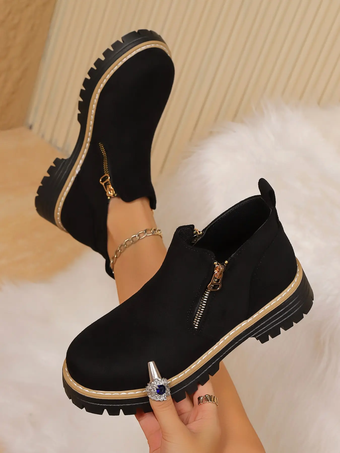Women's Casual Boots, All Match Boots, Comfortable and Stylish Footwear, PU Leather Boots, Perfect for Daily Wear, Durable Design, Ideal for All Seasons