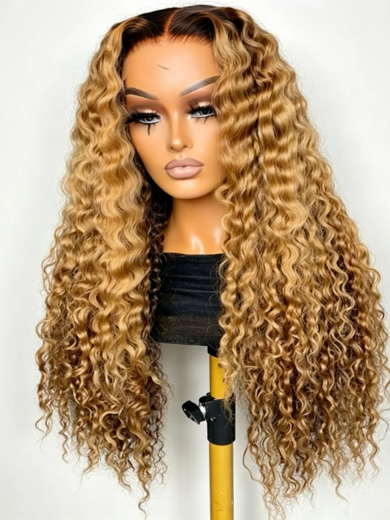Fashion Soft 28-Inch 180% Density Lace Front Wig, Curly Twist Knot Gradual, Daily Use Kinky Curly Synthetic Hairpiece, Premium Synthetic Wigs, Coily Textured Wigs