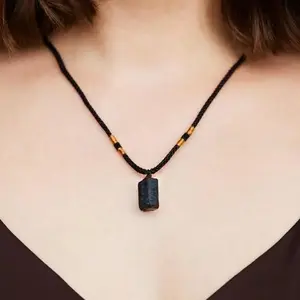 Natural Raw Black Tourmaline Healing Crystal Necklace, Unisex Grounding Negative Energy Protection Gemstone Pendant, EMF Protection Positive Energy Quartz Necklace for Men Women Everyday Meditation Gift