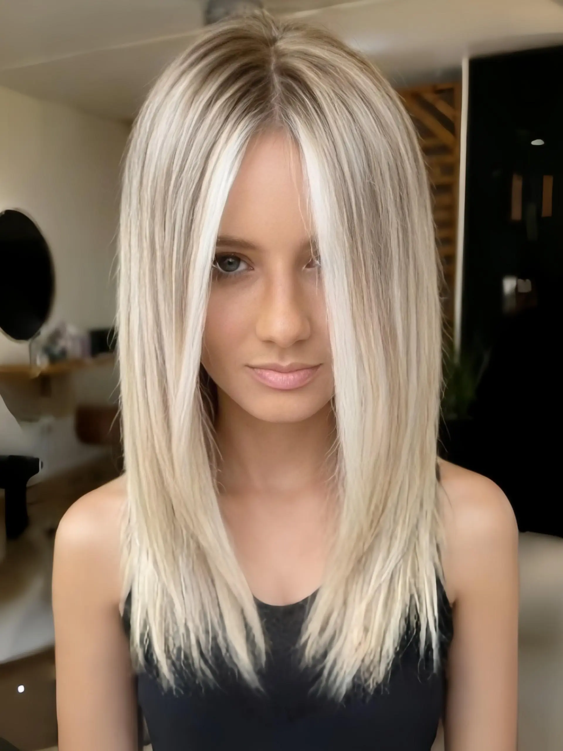 14-Inch Soft Bright Straight Wig, 150 Density, 13x4 Size, 100% Human Hair, Lace Front, Pre-Trimmed Fetus Hair, Suitable for Women