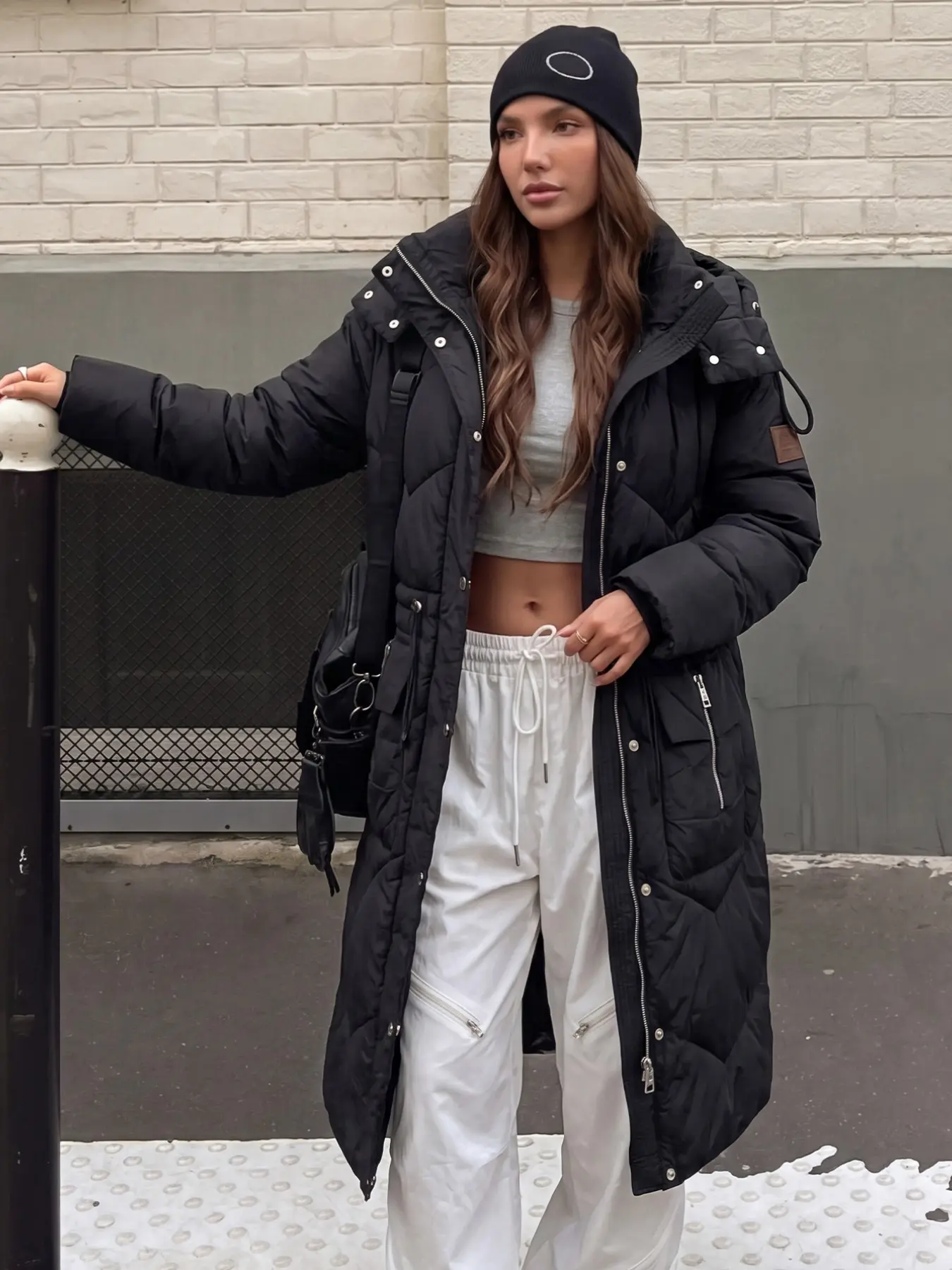 Women's Long Puffer Coat, Drawstring Waist Hooded Chevron Quilted Jacket, Winter Warm Parka Outerwear, Stylish and Cozy