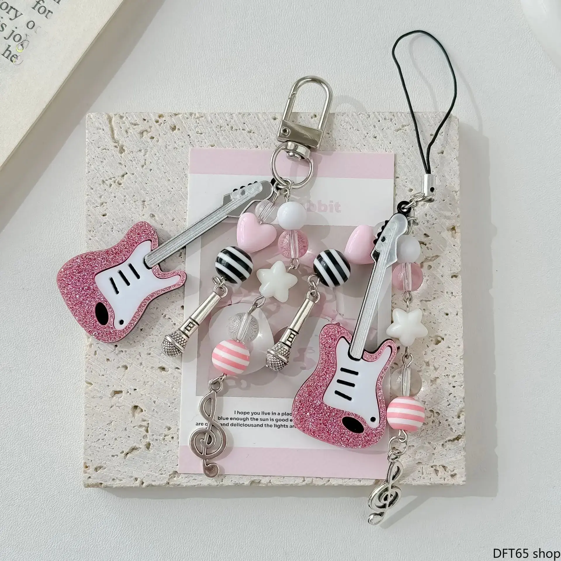 Pastel Pink Guitar Shaped Pendant Beaded Chain Star Music Note Decor Fixed Spring Clasp Light Flexible Texture For Women Handbag Photocard Holder Daily Casual Outfit Portable Y2k Millennial Styling Decorative Carry Charm