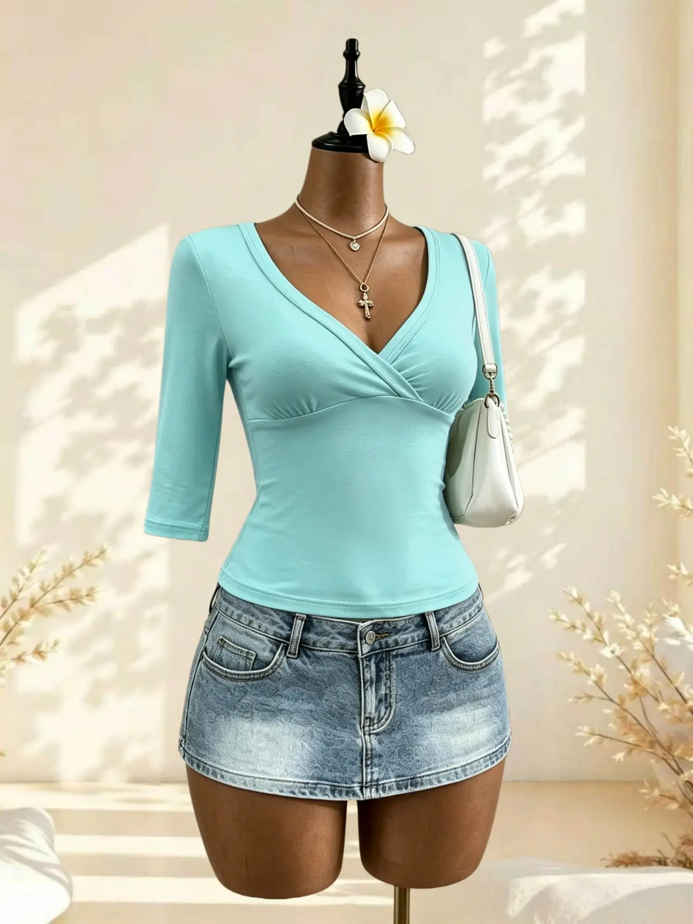 Women's Fitted V-Neck 3/4 Sleeve Top, Stretchy Soft Knit Basic T-Shirt, Casual Solid Short Tee, Y2K Style Tight Fit Shirt, Club Streetwear, Everyday