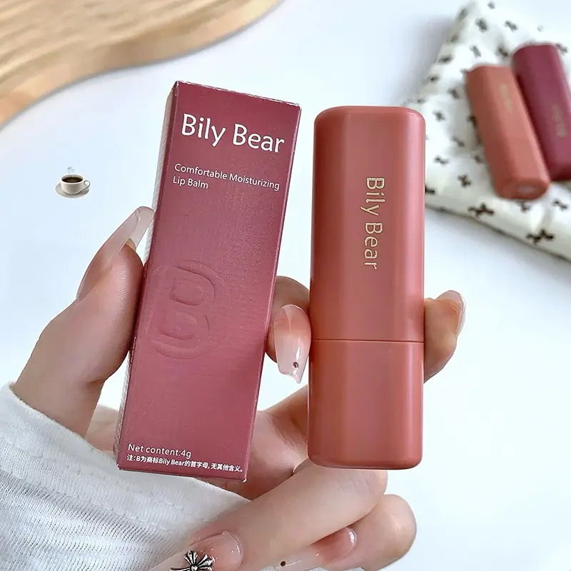 Moisturizing Lip Balm, Deep Hydration, Prevents Dryness, Protects Lips, Brightens Dark Skin, Anti-Cracking, Long-Lasting Care
