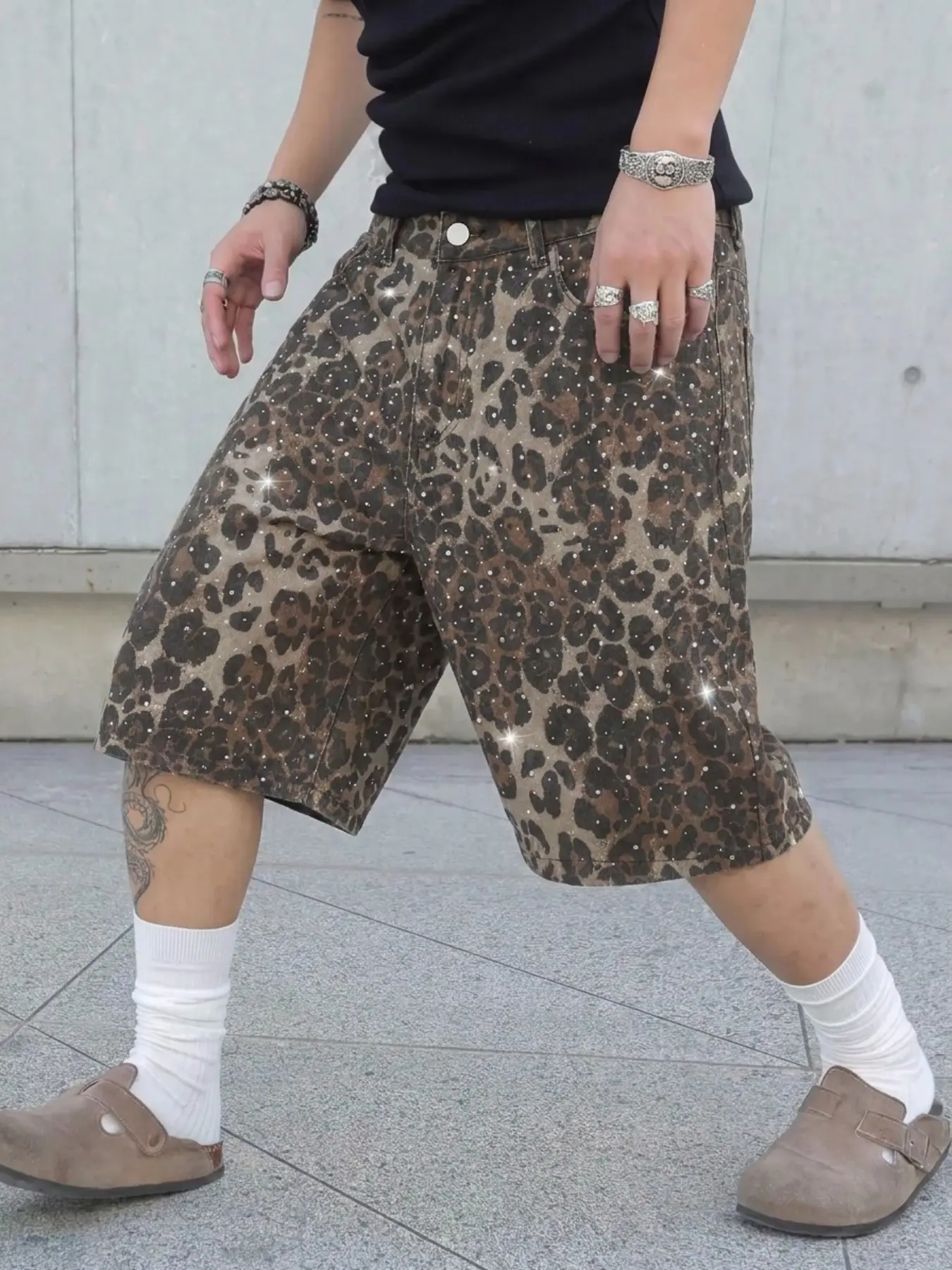 Vintage Leopard Print Rhinestone Jeans Five-Quarter Pants, Punk Style Loose Straight Leg Shorts, Summer Streetwear Trendy