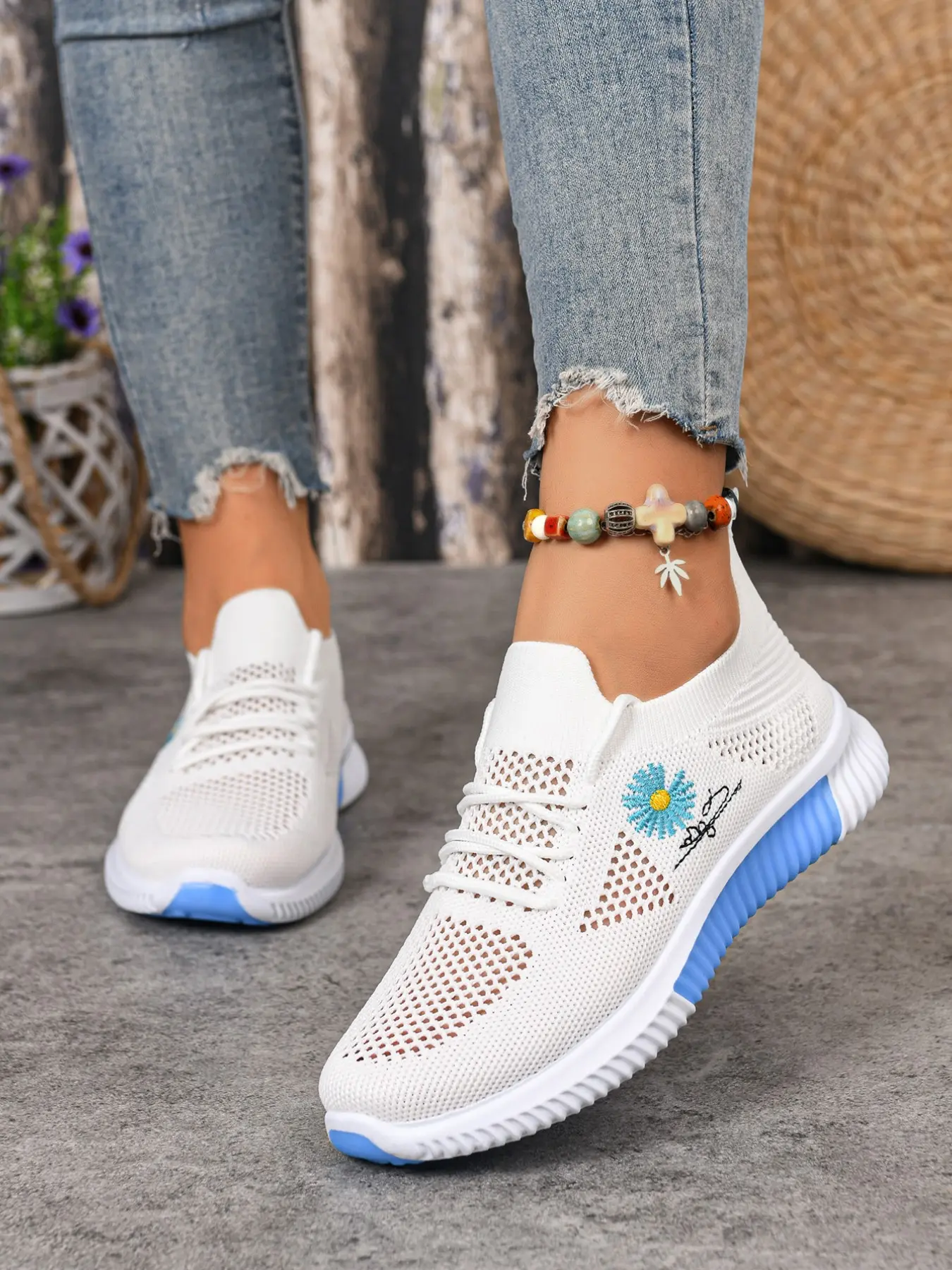 Women’s Daisy Embroidery Lace-Up Knit Sneakers, Low Top Casual Walking Footwear with Hollow Cutout Knit Uppers and Two-Tone Ribbed Outsoles for Daily Errands, Outdoor Strolls and All-Day Casual Outfits