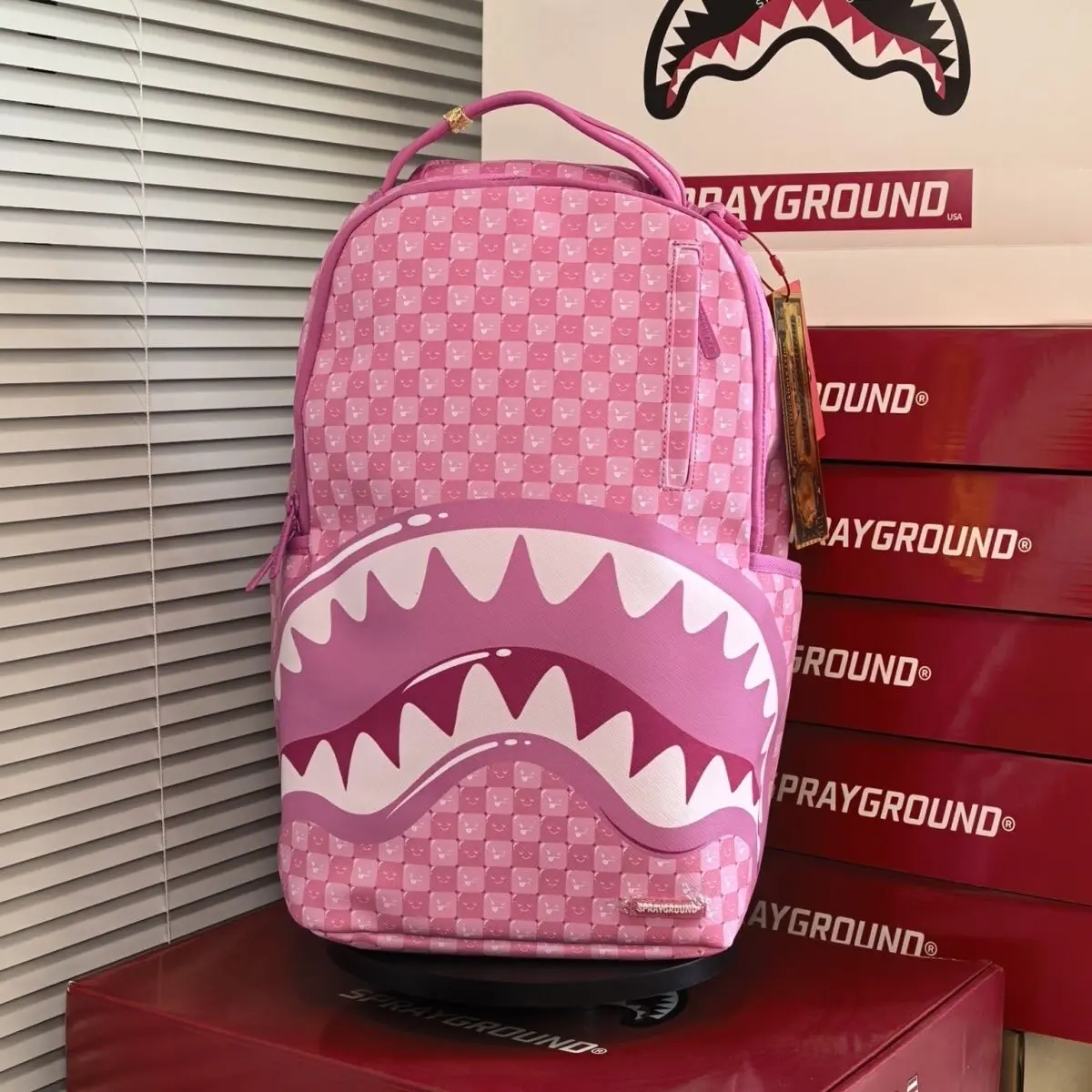 SPRAYGROUND SG Pink Checkerboard Shark Mouth Backpack - Unisex Couple-Style Functional Luggage Bag