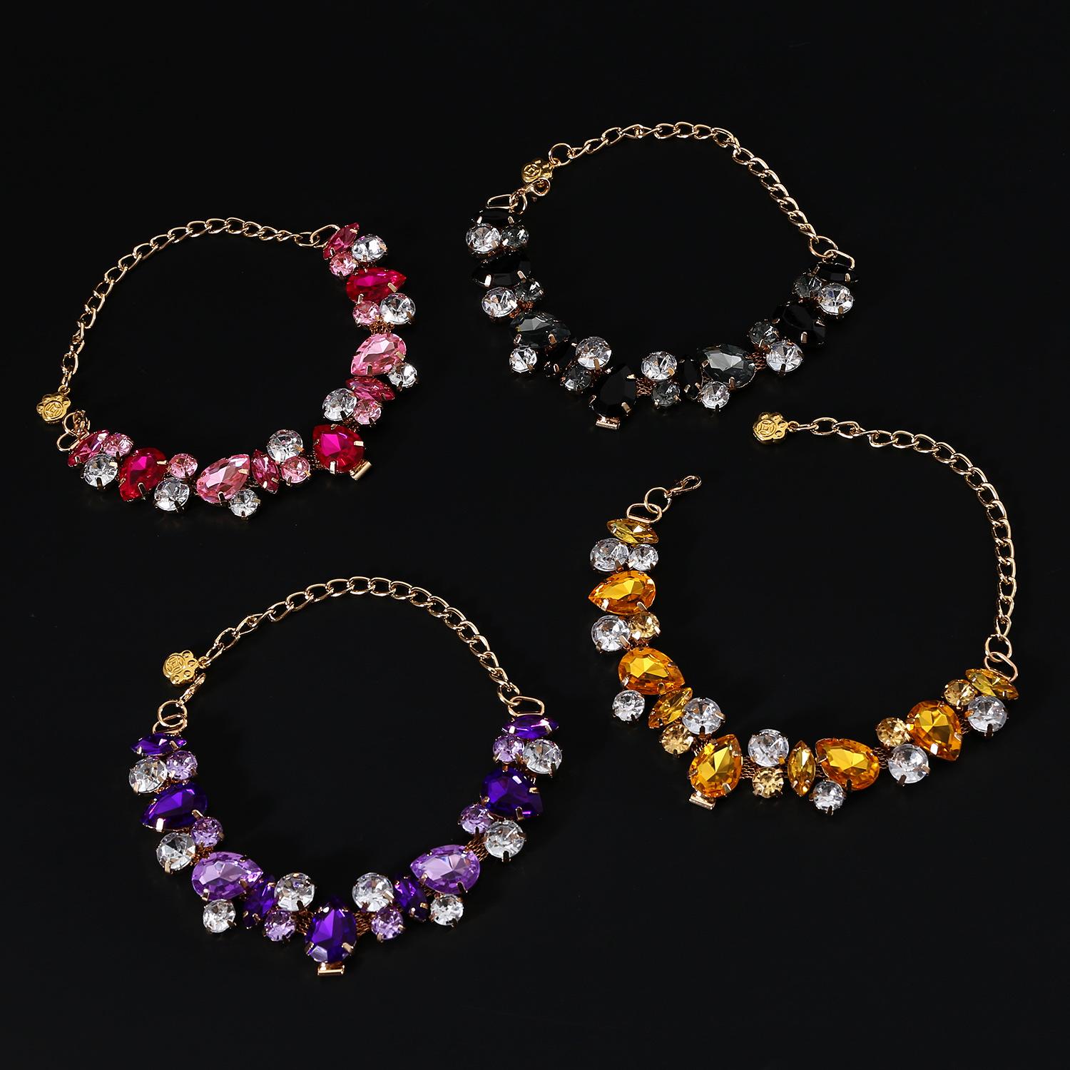 Luxury Pet Necklace: Gemstone & Crystal Chain Collar for Cats and Dogs - Full-Rhinestone, Princess-Style, Teardrop-Accent, Metal Wedding Collar