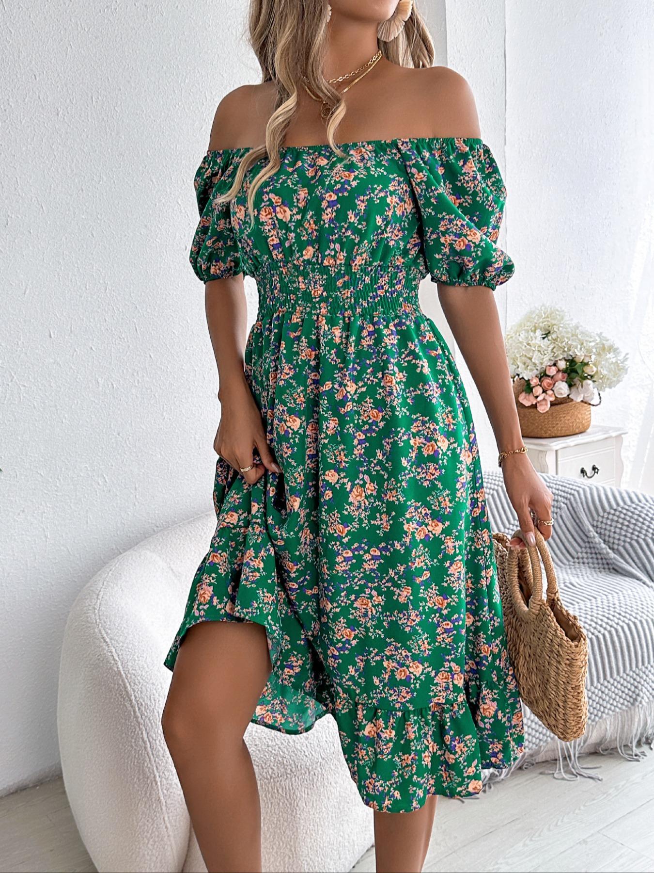 Women's Ditsy Floral Print Ruffle Hem Shirred Dress, Boho Fashion Square Neck Short Sleeve Dress for Daily Holiday Vacation Wear, Ladies Dress for Summer, Bohemian Casual Dress