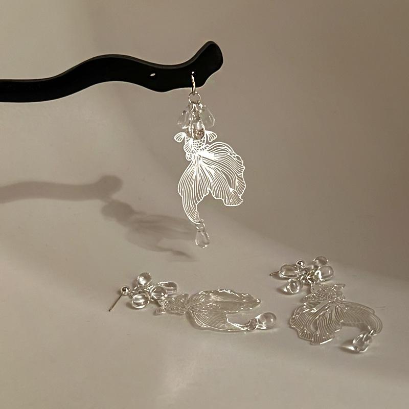 Silver Needle New Chinese Style Resin Koi Earrings, Small and Unique, Minimalist Design, National Style, High-End Earrings for Women Wholesale