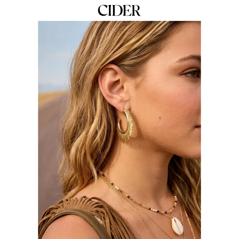 Cider C-SHAPE FRINGED HOOP EARRINGS Cider C-SHAPE FRINGED HOOP EARRINGS