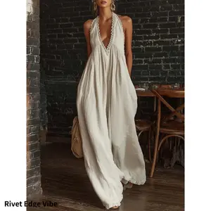 Casual, elegant, comfortable, lace-trimmed loose jumpsuit