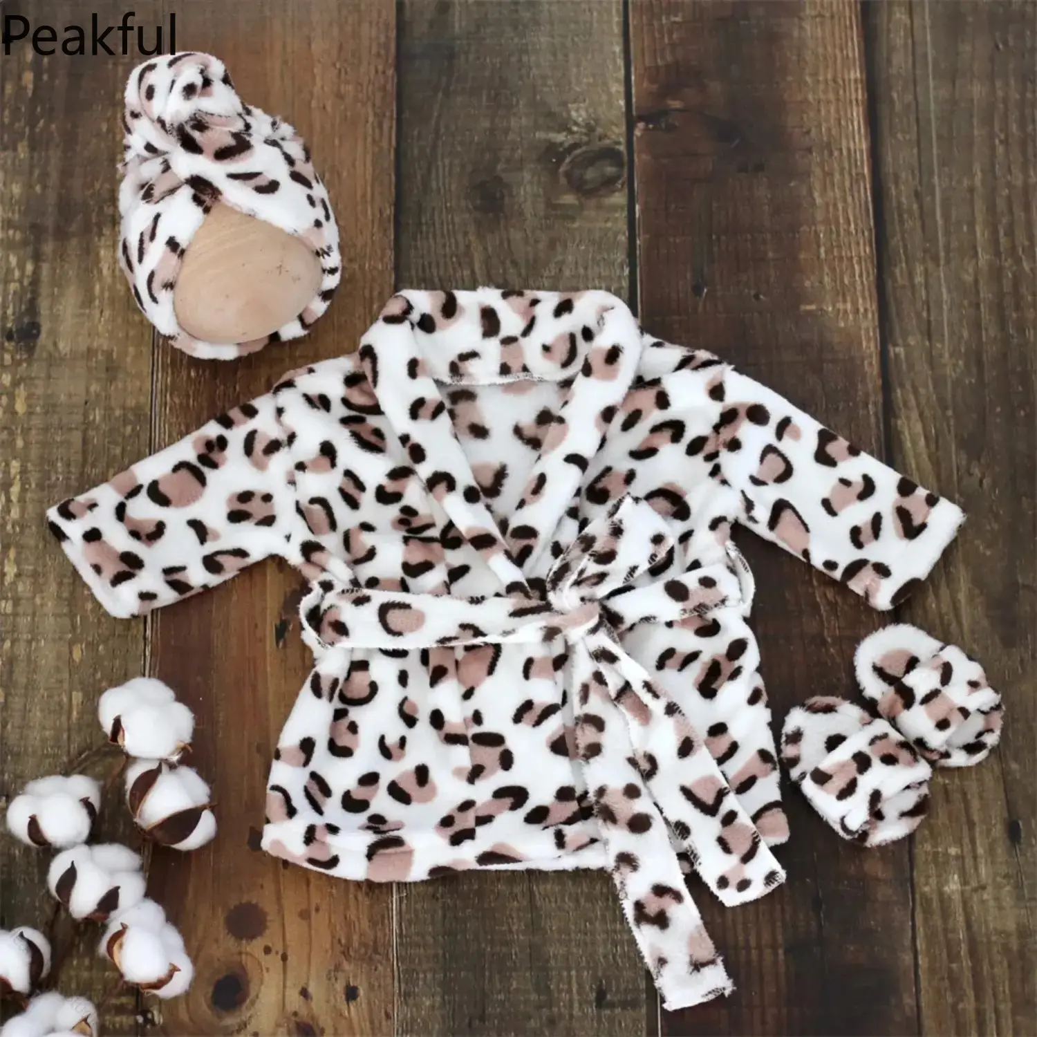 Plush Baby Bath Robe & Headwrap Set, Cozy White Newborn Posing Costume with Soft Hood, Perfect for Photo Shoots, Newborn Essentials & Baby Shower Gift