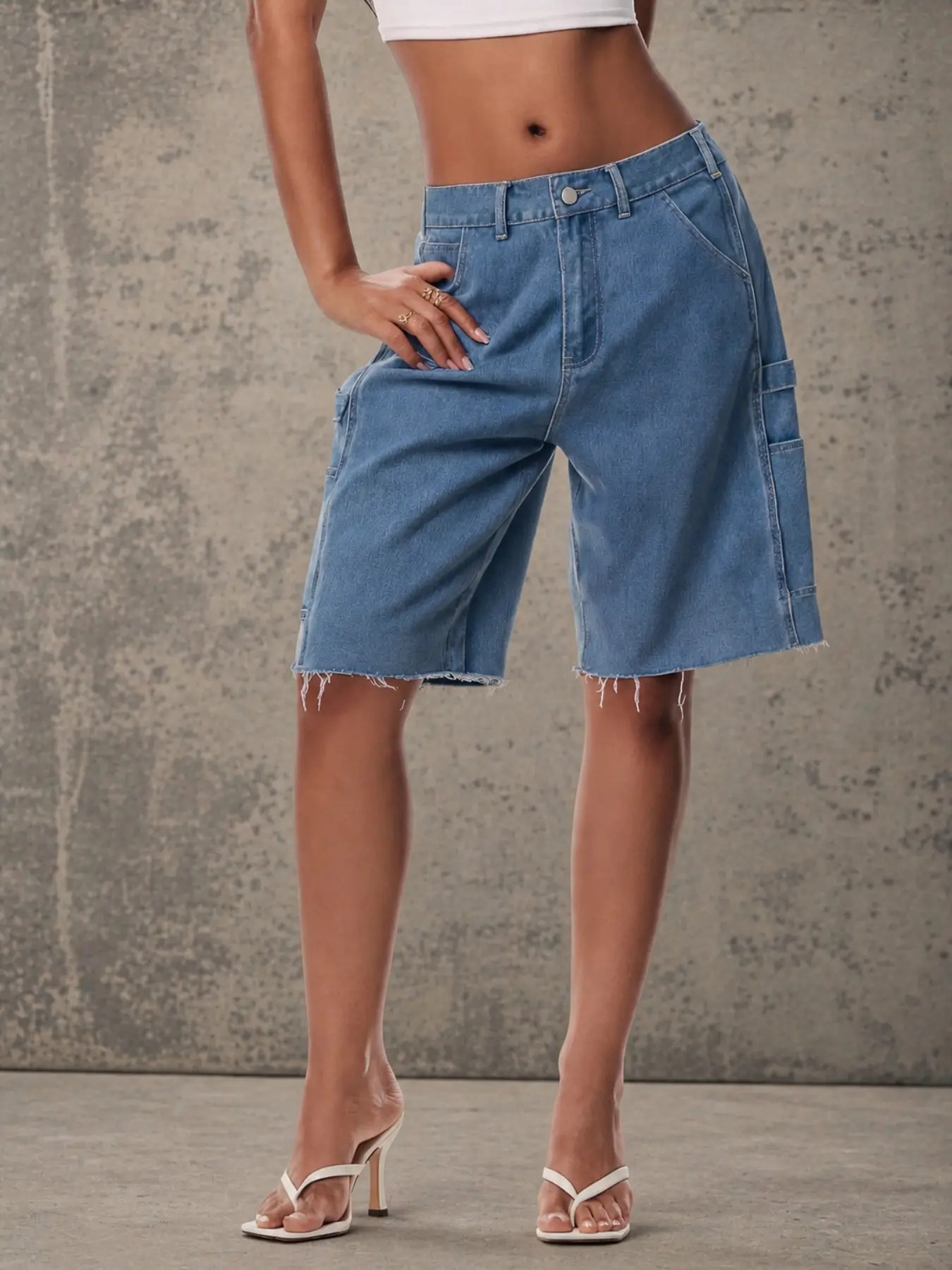 Women's Vintage Raw Edge Workwear Denim Bermuda Shorts, High Waist Loose Fit Knee-Length Jeans, Casual Millennial Street Style