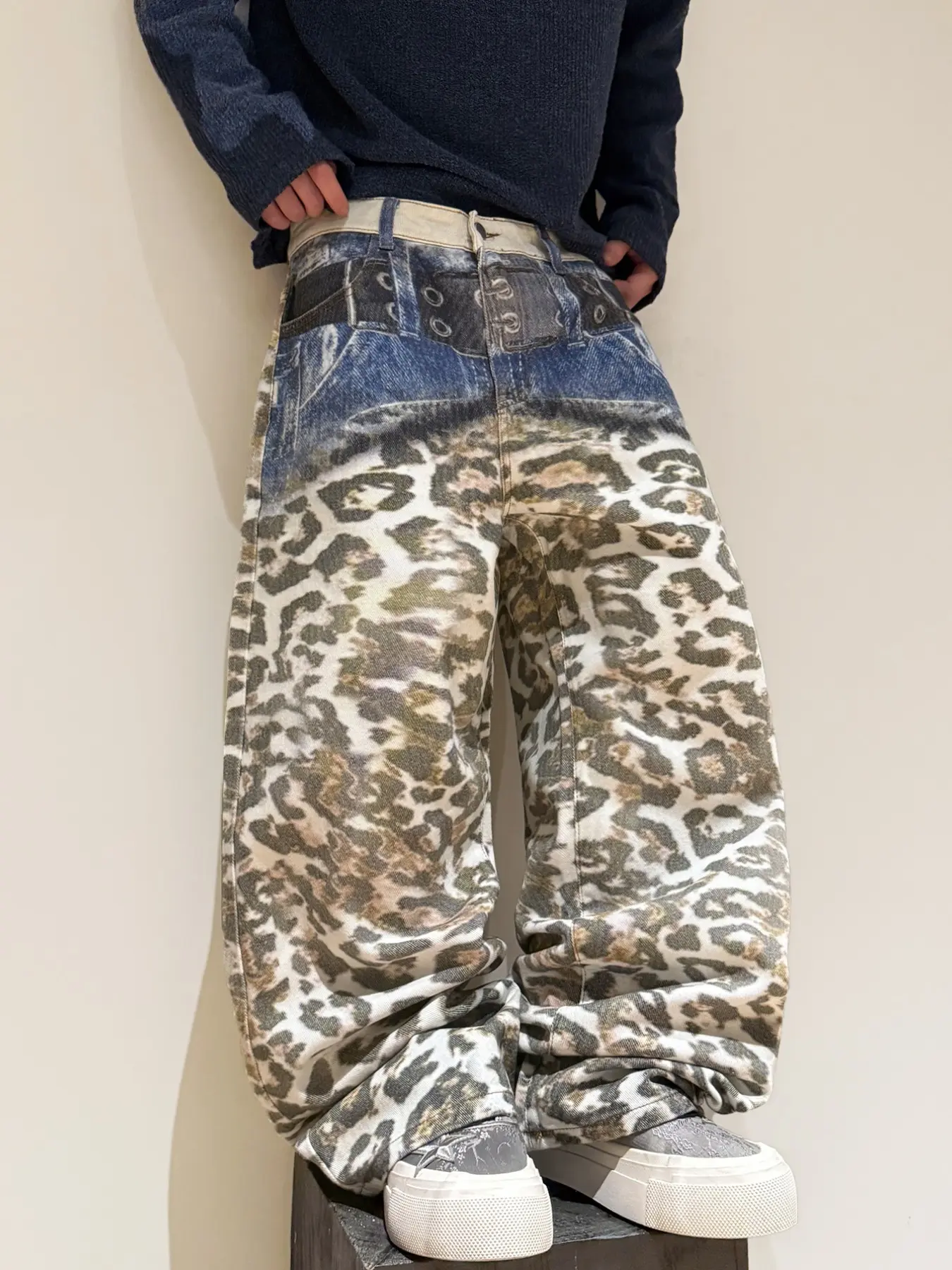 Men's Tiger Print Jeans, Y2K Street Style Loose Fit, All Season Casual Pants, Perfect for Halloween Gifts, No Belt Included