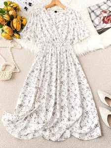 Plus Size V Neck Flutter Sleeve Chiffon Floral Dress, Elastic Waist Conceals Belly, Soft Style for Daily Commute