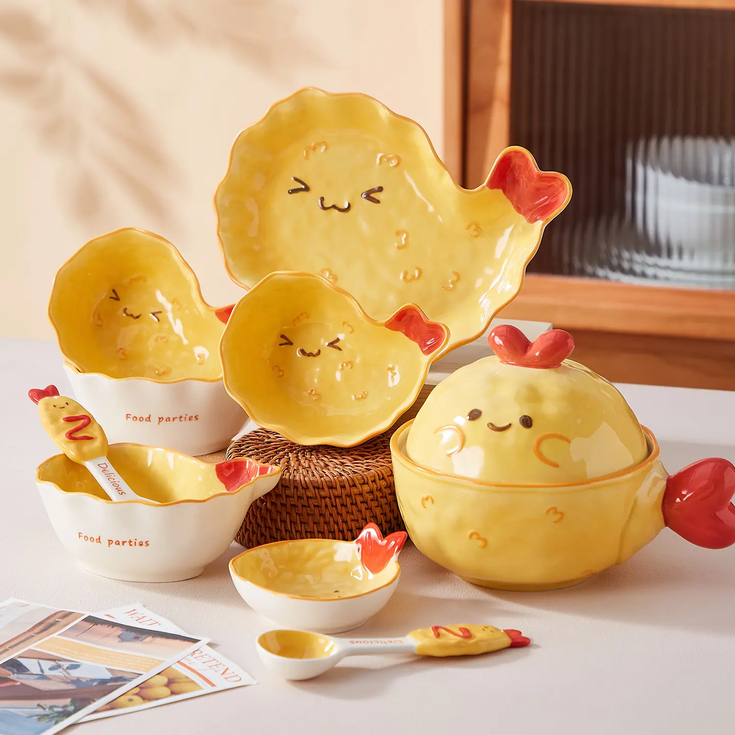 Adorable fried shrimp plate, a new ceramic fruit plate for home use, with a high-quality design and a beautiful engraved pattern, perfect for desserts and meals