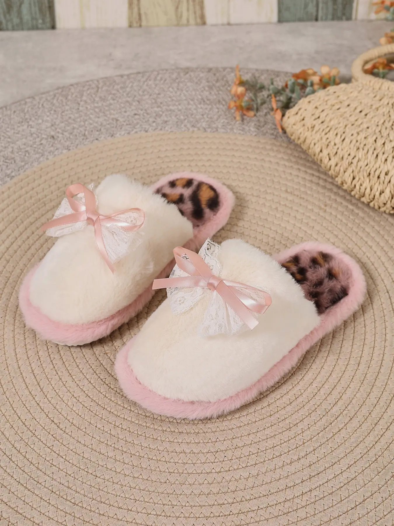 Women's Plush Fall Winter New Vintage Sweet Style Warm Comfortable Flat Large Size Lace Coffee Satin Bow Leopard Inner Home Slippers