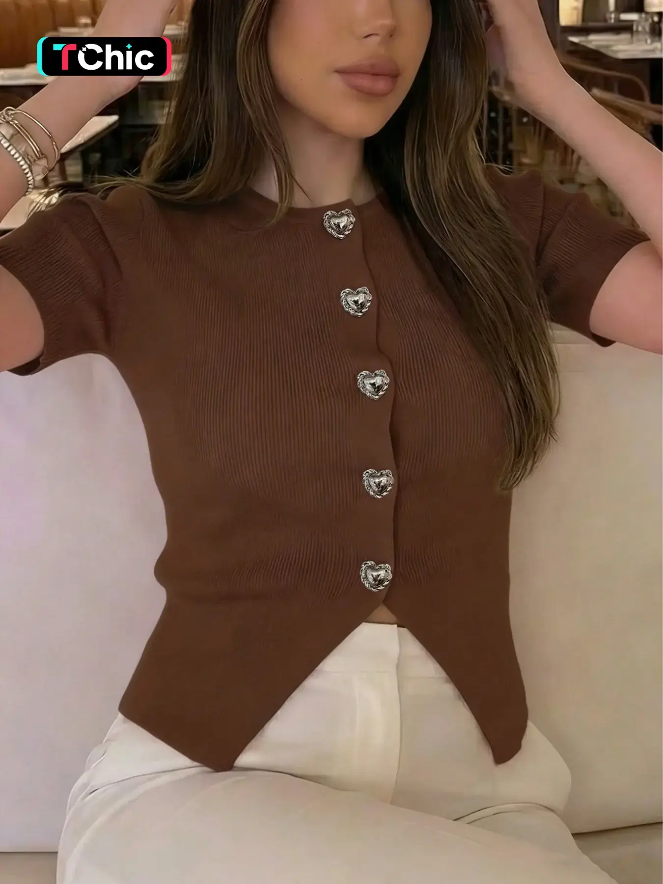 New spring/summer round-neck heart-buttoned knitted cardigan, Casual Chic Knitwear, casual for everyday commuting, regular length, great for beach and vacation outfit, Soft Knitwear