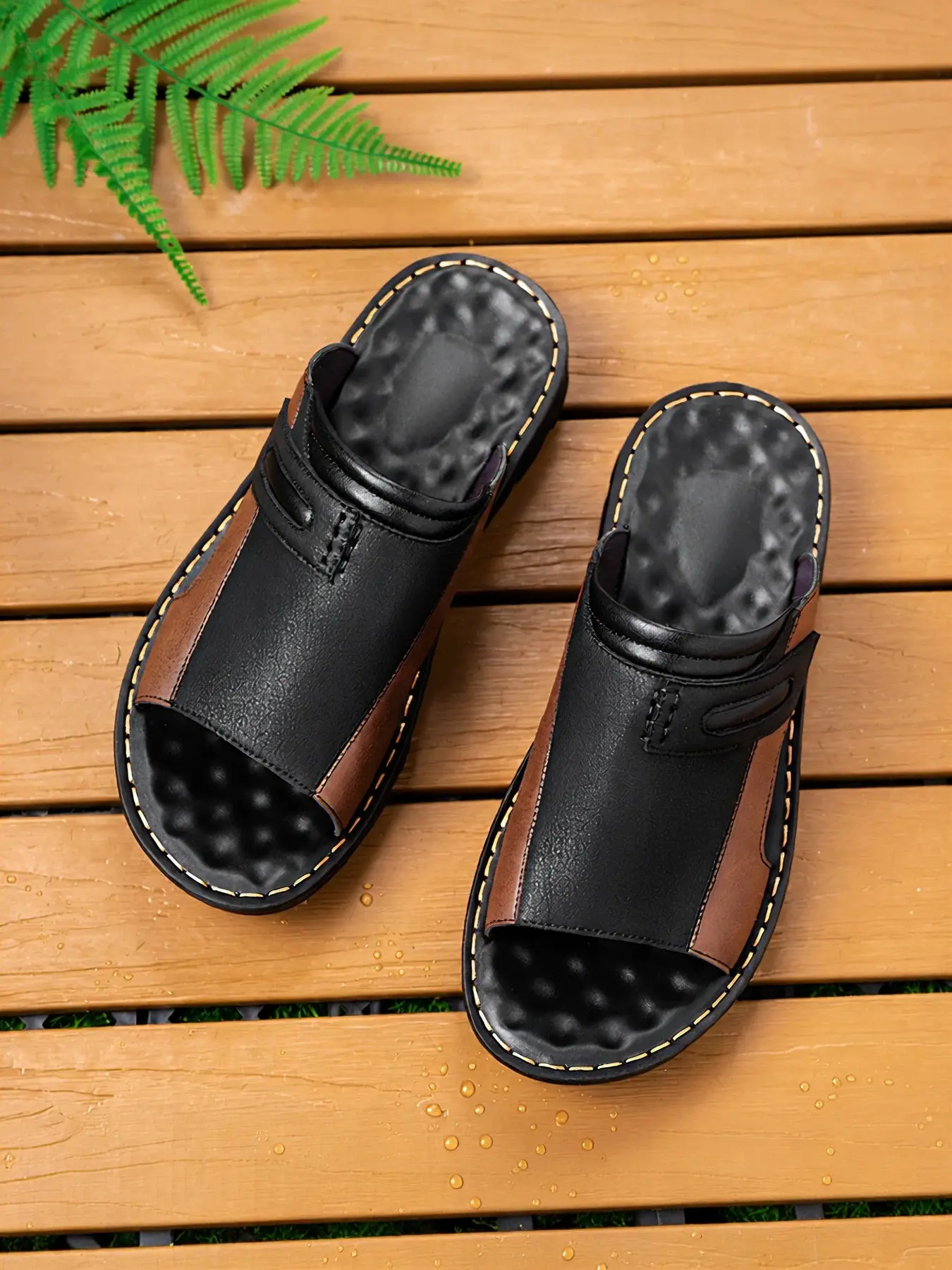 Fashion Men's Slip-On Sandals, Ergonomic Design with Flexible Texture, Ideal for Gardening, Courtyard Relaxation, Weekend Outing