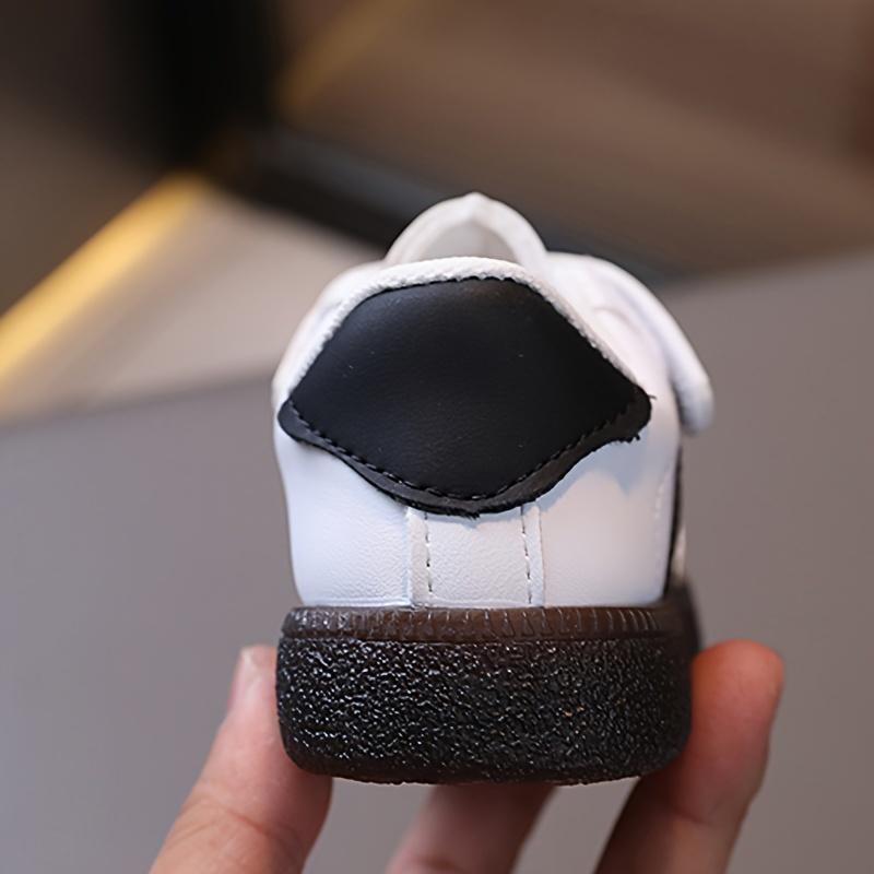 NewUnisex Toddler Sneakers - Casual & Cu