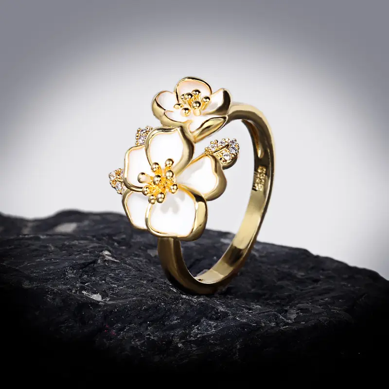 Flower Design Rhinestone Decorated Ring, Metal Rings, Exquisite Fashion Copper Rings Jewelry, Casual All-match Accessories for Party, Daily Clothing Decoration, Ideal Gift for Friends & Family