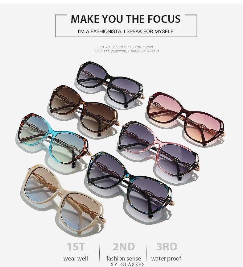 Oversized Fashion Sunglasses for Women & Men Trendy Large Frame Designer Style Shades with UV400 Protection Lightweight Statement Eyewear for Travel Beach Driving & Everyday Wear