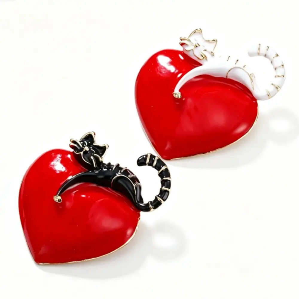 2 Colors Heart Cat Enamel Brooch Set Unisex Gold Outline Love Lapel Pin Gift