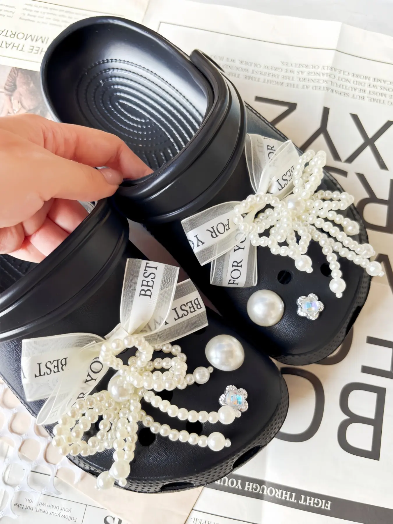 8 Pcs Beaded Bow Accessories, Ribbon Bow DIY Shoe Decor, Shoe Decoration Charms, Shoe Embellishment Set, Perfect for Perforated Sandals, Elegant and Fashionable, Ideal Gift for Girlfriend