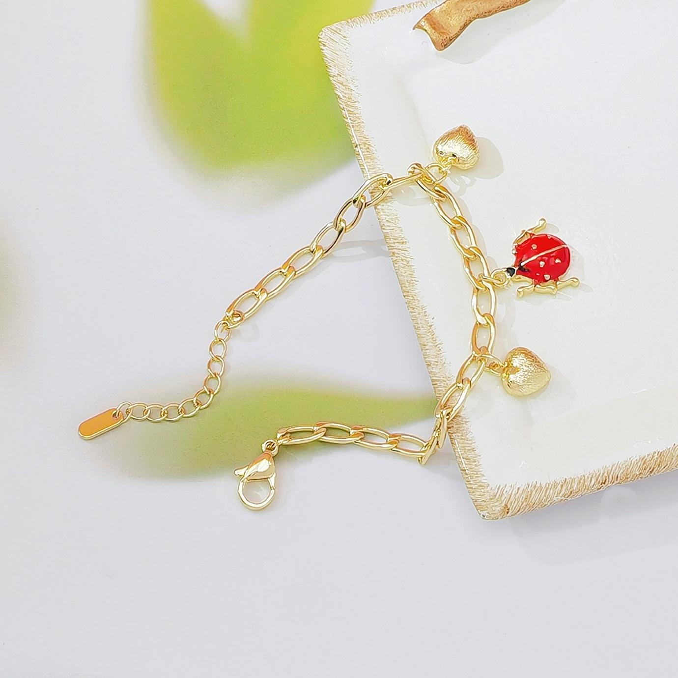 18K Gold Plated Ladybug & Heart Charm Bracelet for Women, Cute DIY Inspired Design, Trendy Aesthetic Fashion Jewelry, Delicate & Versatile for Daily Wear, Dates & Gift Giving