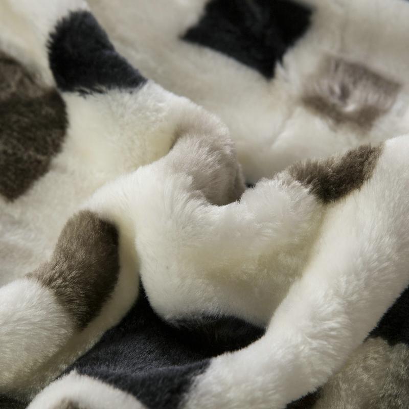 Geometric Pattern Blanket, 1 Count Soft Comfortable Warm Throw, Thick Warm Blanket, Air-conditioned Room Blanket, Warm Nap Blanket for Home & Office & Travel