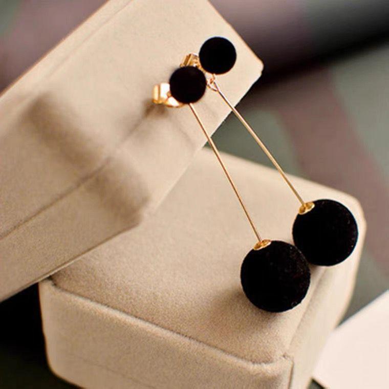 Casualfall and winter velvet ball long pendant fashionelegant earrings earrings new arrival black hair ball earrings