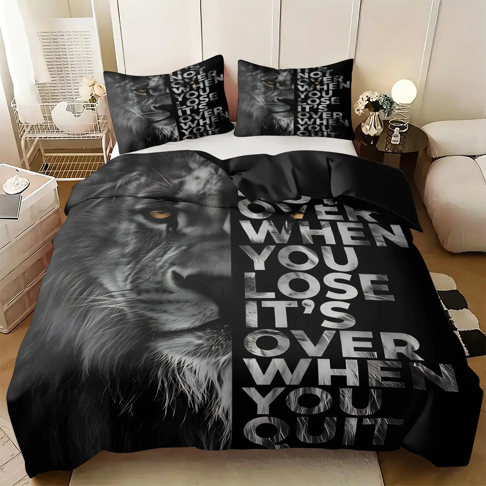 Dark Hard‑style Lion Text Print Duvet Cover Set, Include 1 Duvet Cover and 1‑2 coreless Pillowcases, All‑season Friendly Fabric, Masculine Aesthetic Bedding, Multiple Sizes, Bedroom Ornament And Daily‑use Gift