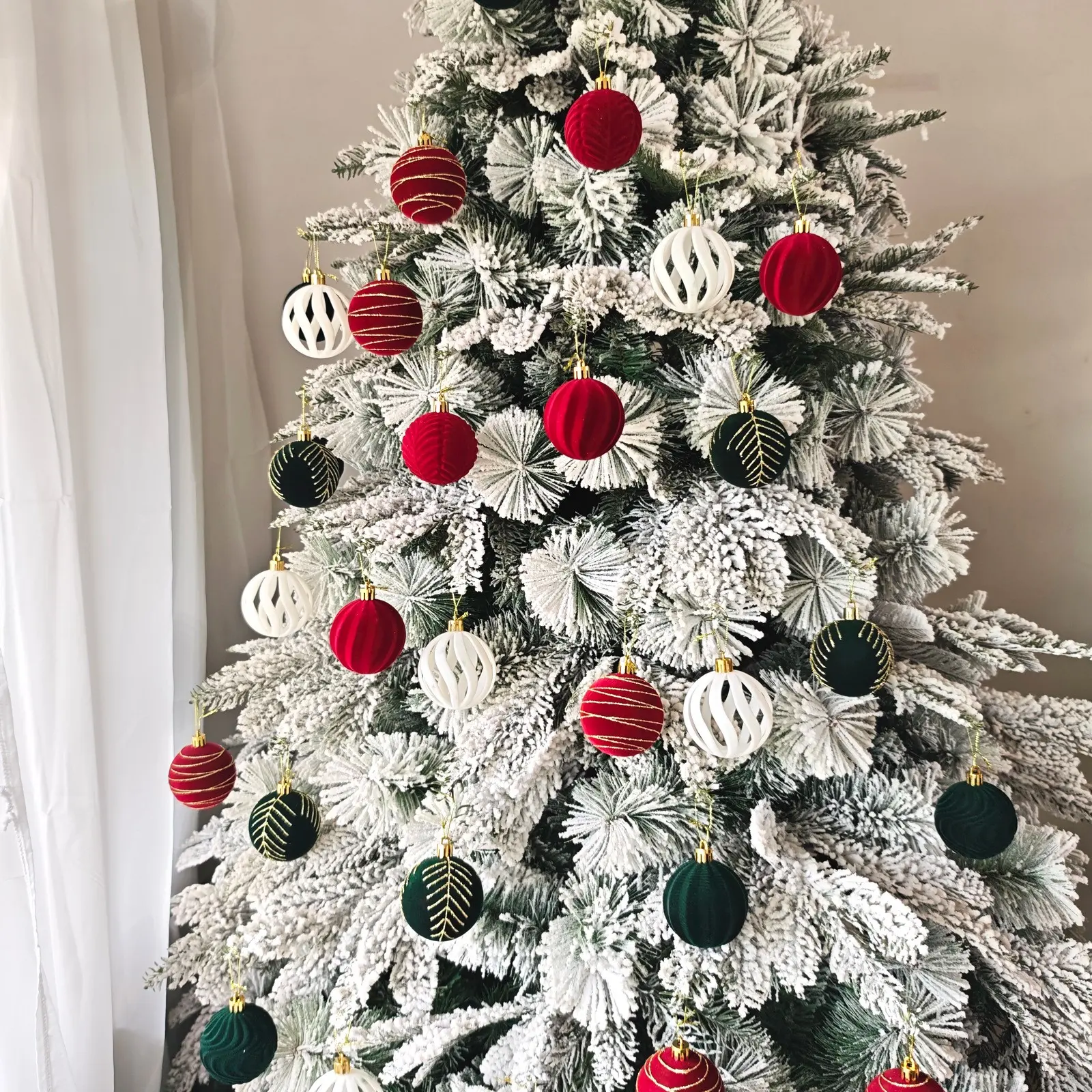 30pcs 6cm Velvet Flocked Christmas Ball Ornaments, Shatterproof Plastic Baubles, Assorted Texture Xmas Tree Decor for Holidays