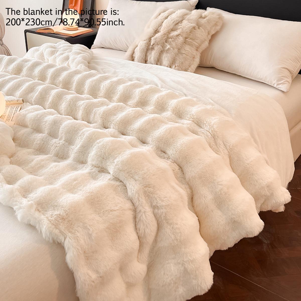 Solid Color Faux Rabbit Fur Blanket, Soft Fluffy Blanket, 1 Count Soft Comfy Skin-friendly Warm Throw Blanket, Bedding Supplies for Home Bedroom Living Room Dormitory, Comfortable Plush Blankets