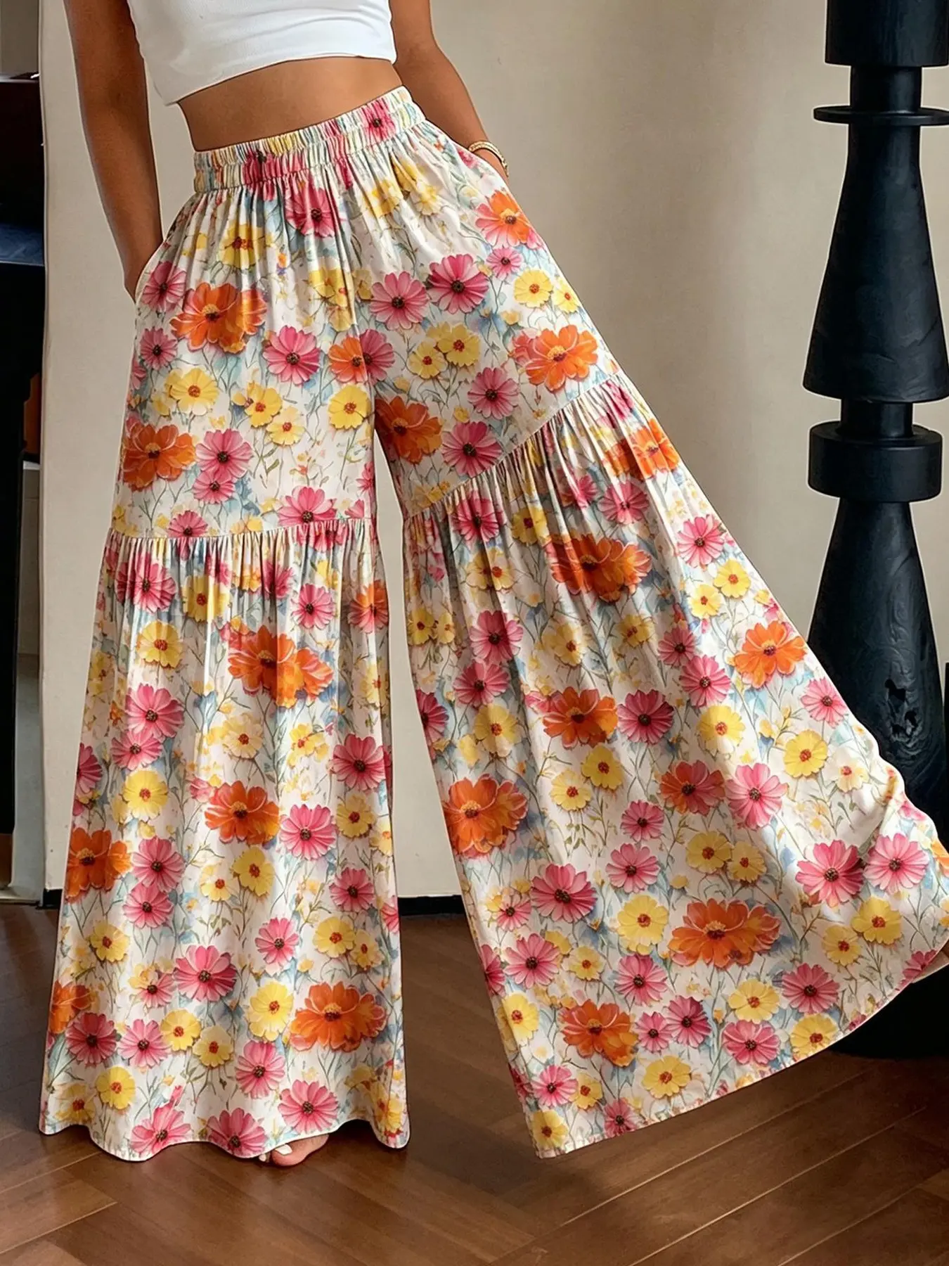 Women's Bohemian-style floral print layered wide-leg pants, Boho pants, high-waisted elastic waist ruffled flowing beach trousers with side pockets, lightweight vacation casual pants for summer leisure wear, perfect for outdoor daily activit