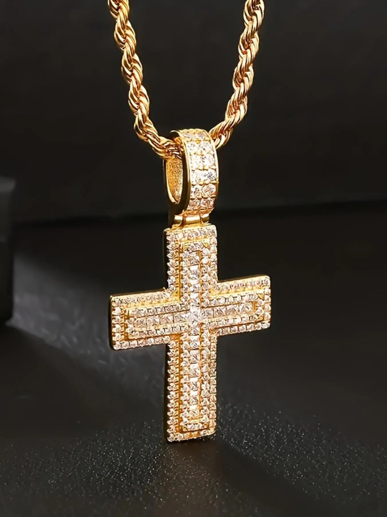20mm Cross Pendant Necklace, Unisex Street Style, Copper Chain, All Seasons, Perfect Gift for Anniversaries, Fashionable and Simple Design