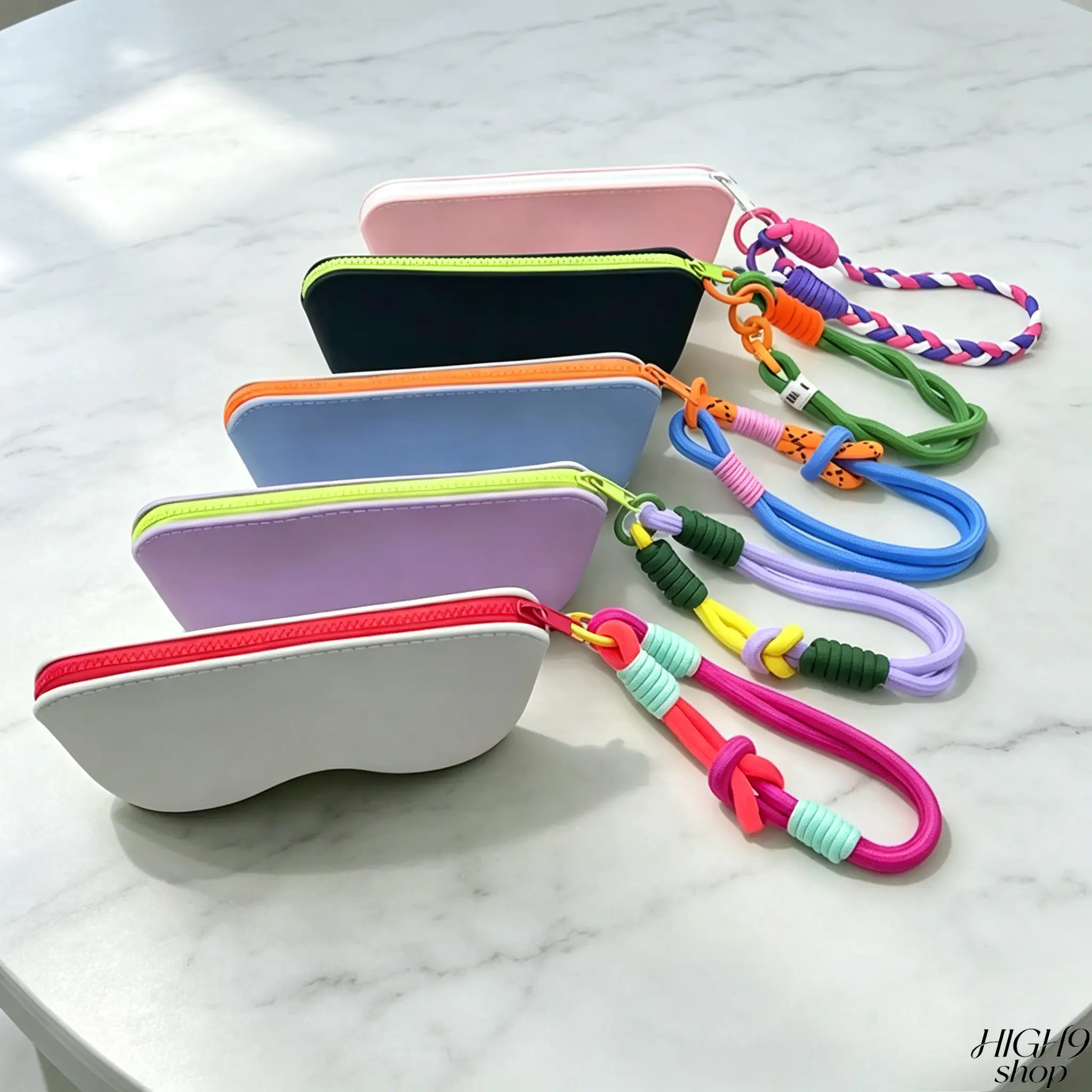 Bright Dopamine Color Soft Silicone Sunglasses Storage Case, Equipped With Removable Carry Strap, Shockproof Protective Eyewear Holder, Lightweight Wrist Carry Design Ideal For Daily Life, Outdoor Activities And Travel