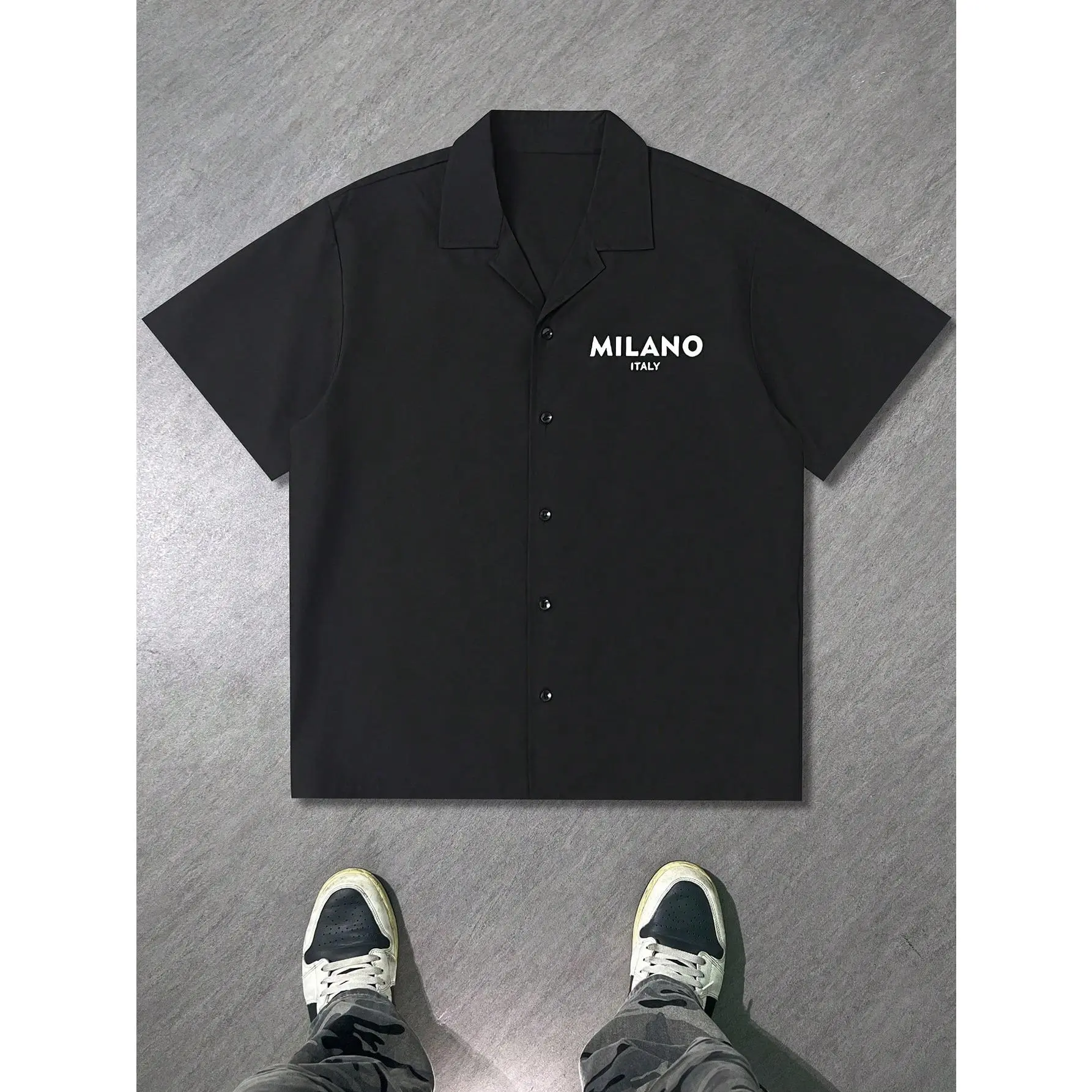 Men's Short-Sleeve Button-Down Casual Shirt - Menswear, Letter Graphic Print, Lapel Collar, Non-Stretch, Distressed Street Style Top for Layering, Pair with Cargo Pants/Jeans, Ideal for Music Events, XXL, Shortsleeve