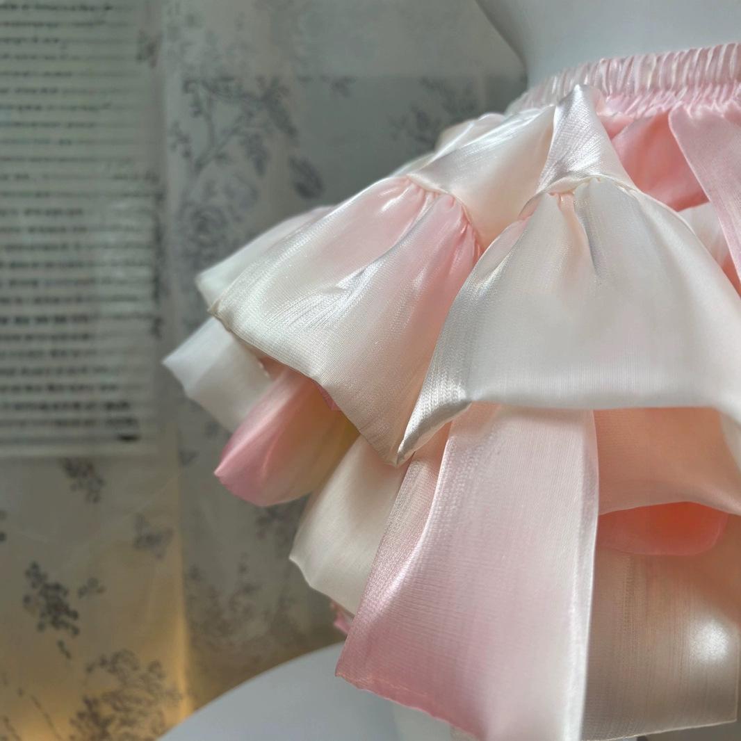 Satin Puffy Cake Skirts Women's Sweet Short Chic Ruffle Mini Skirt Preppy Style Girls Princess Lolita Cosplay Skirts Black/White