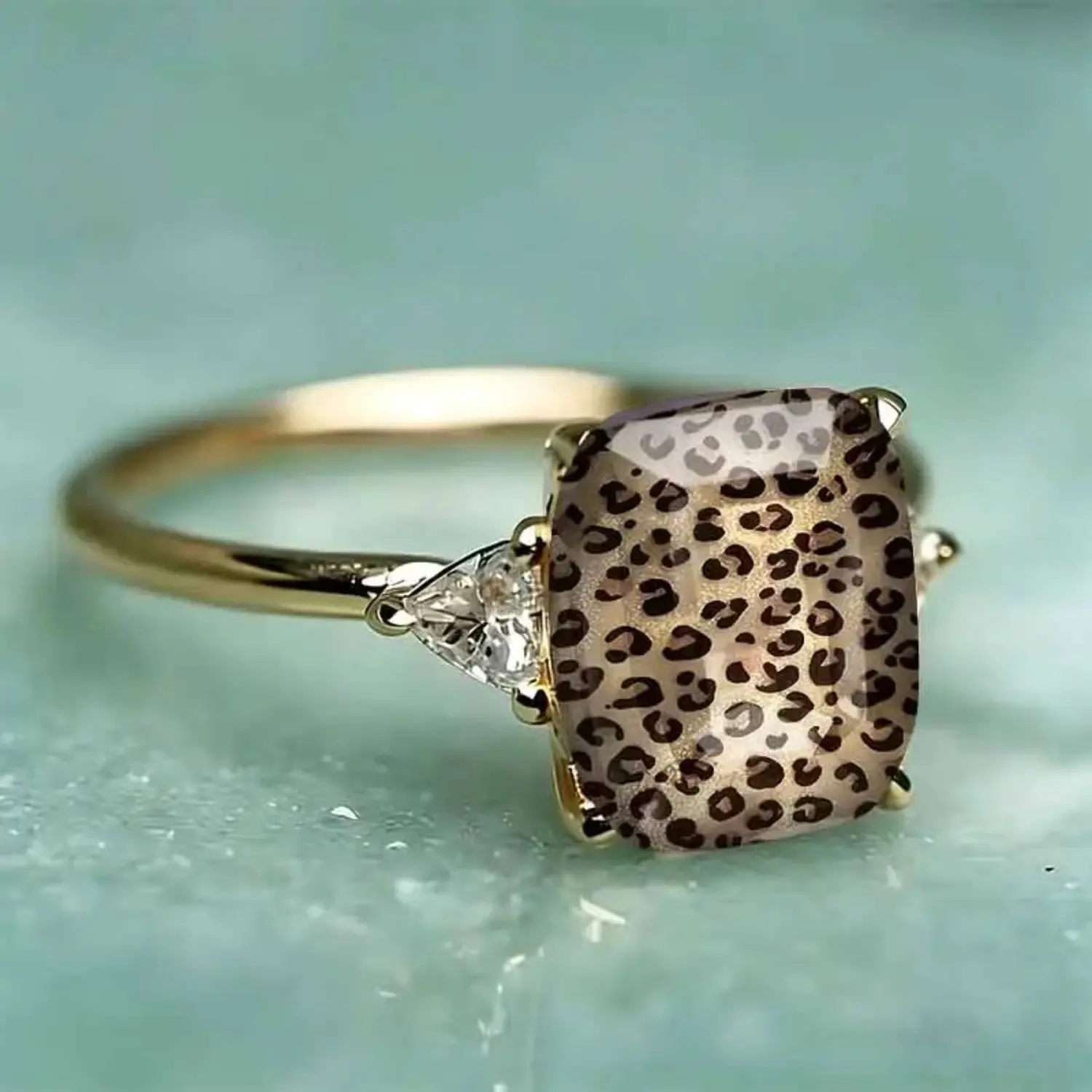 Women's Vintage Leopard Print Acrylic Chunky Band Ring - European American 2000 Style, Elegant Resin Jewelry, Sports & Outdoor Camping Hiking Hammock Accessory Gift for Daily Wear