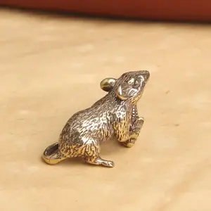Elegant Brass Rat Sculpture, Symbolic Collectible Room Decor Figurine for Home & Office, Elegant Design for Car Interior Decoration, Decorative Sculptures, Home Decor Statue
