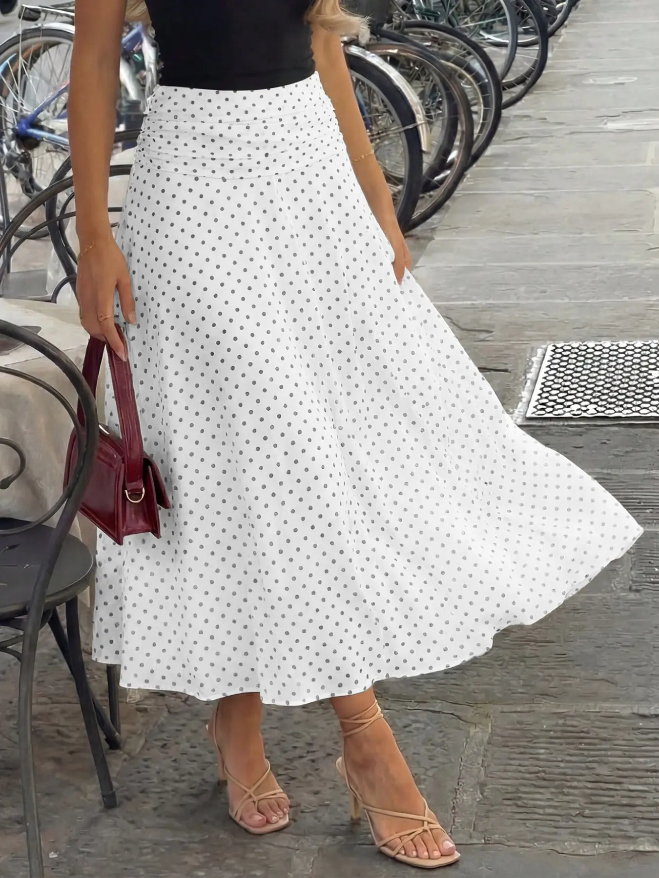 Elegant French Style Women's Summer Polka Dot Skirt, Waist Ruched Design, Side Zipper, Slim Fit, Slim Fitting Skirt, Half Skirt, Fashionable and Chic