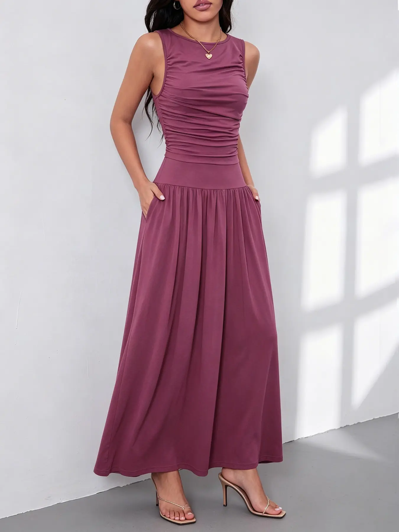 Women's Summer Ruched Waist Slim Fit Sleeveless Dress with Pockets, Elastic Stretchy Outdoor Casual Daily Commute Street Fashion Lazy Style Dress
